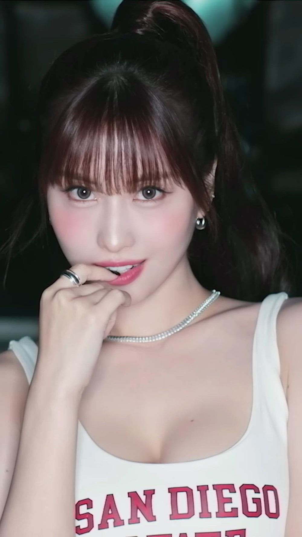 썸네일-TWICE   Momo-이미지