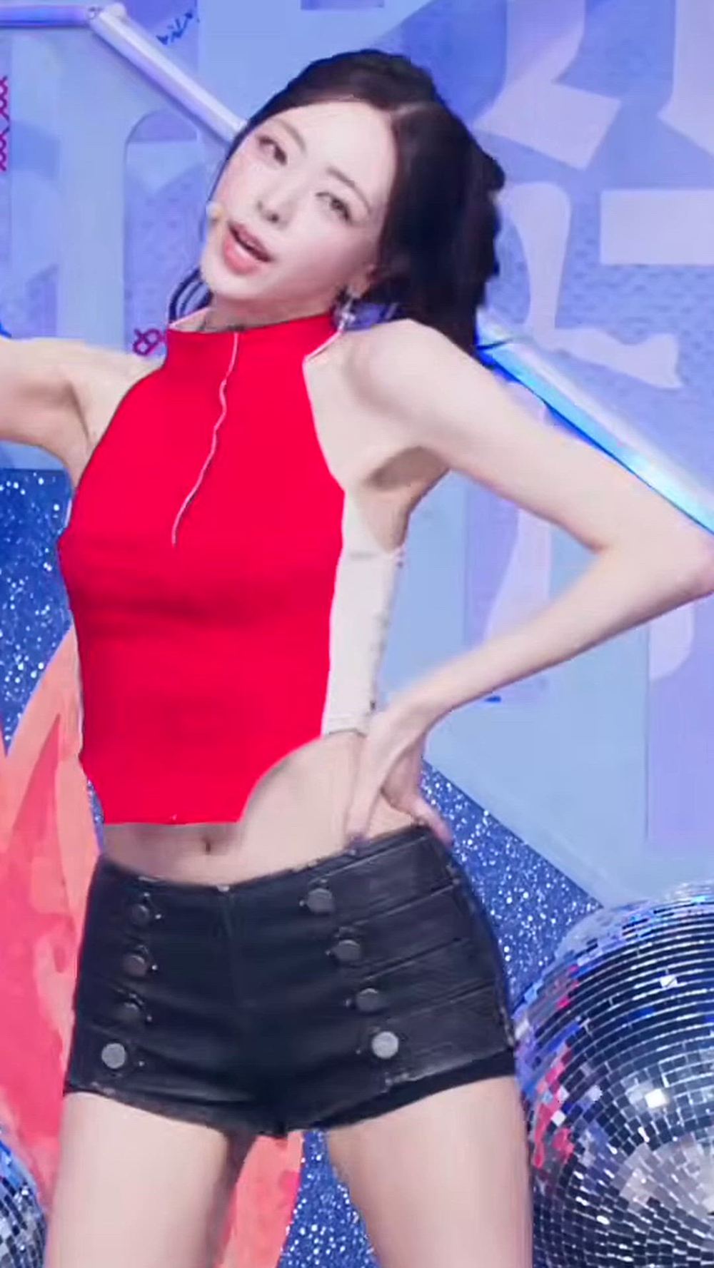 썸네일-ITZY   YUNA-이미지