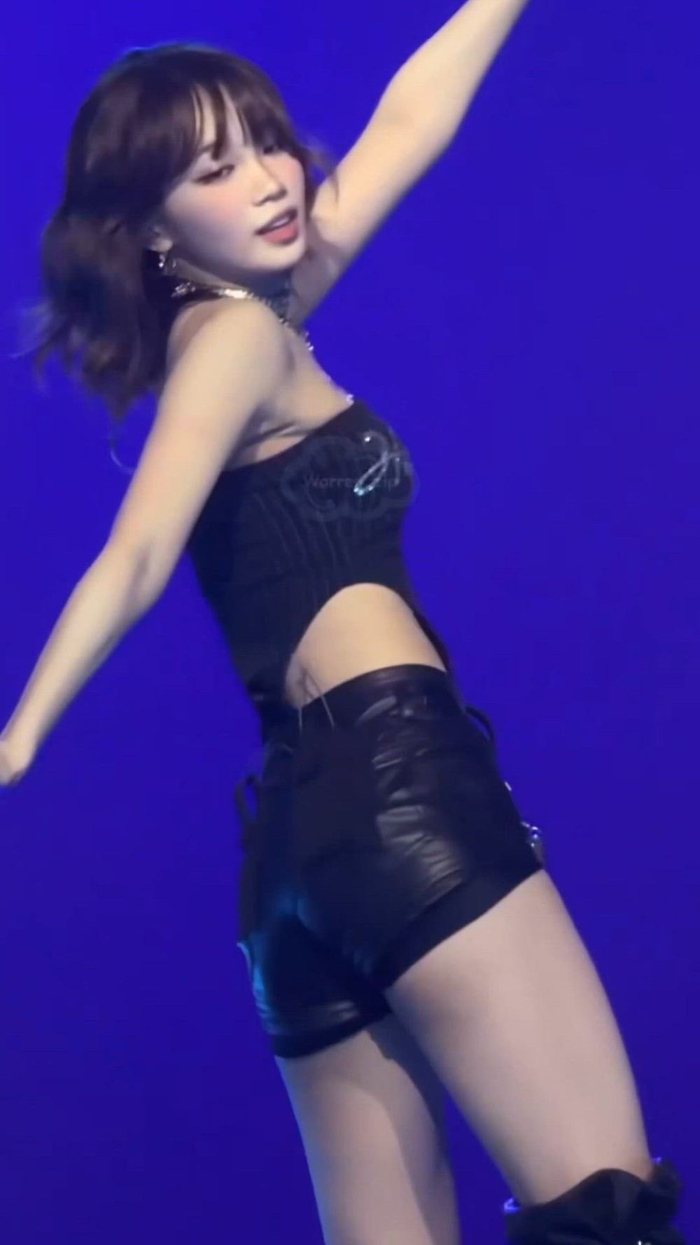 썸네일-LESSERAFIM   CHAEWON-이미지
