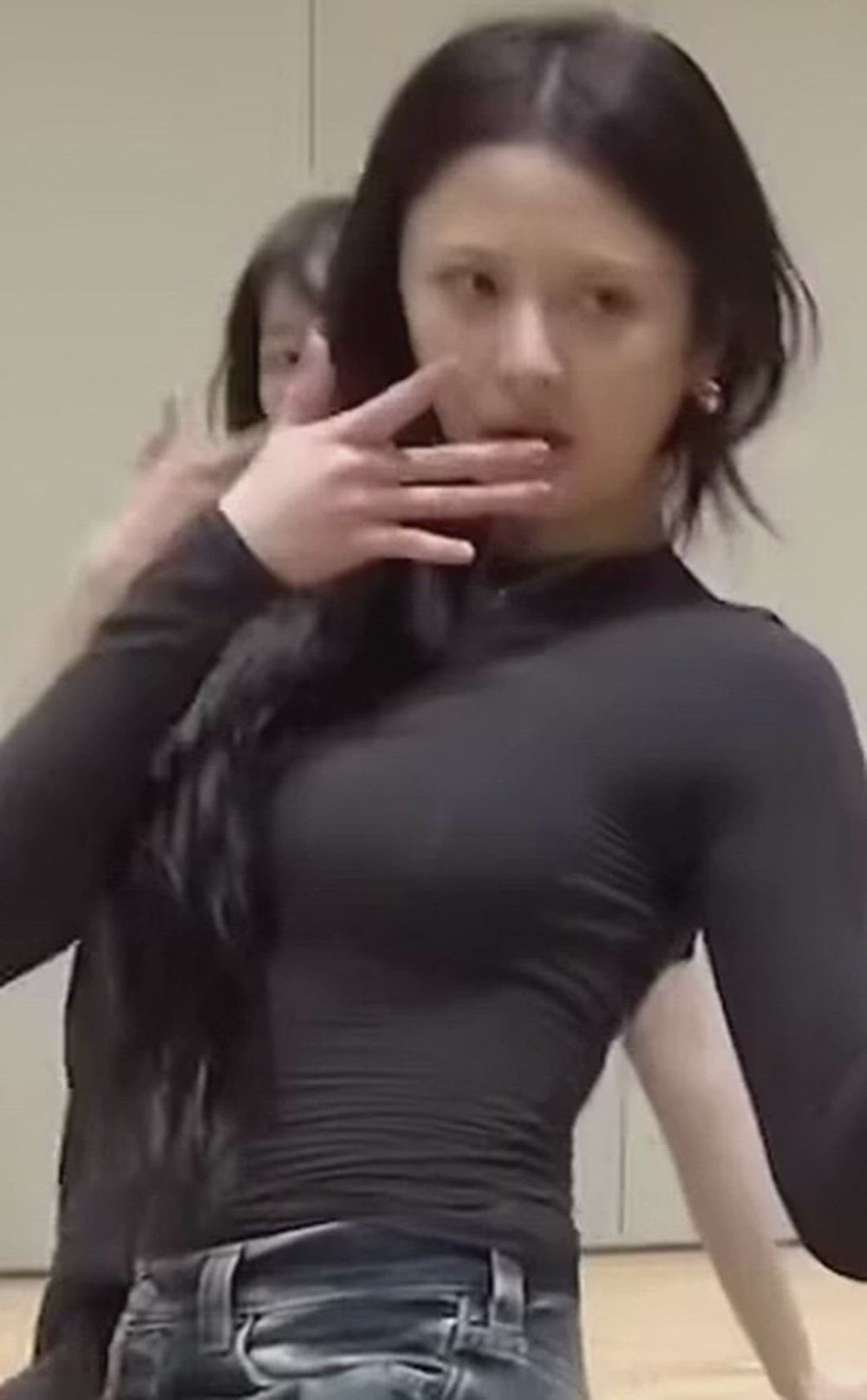 썸네일-LESSERAFIM   YUNJIN-이미지