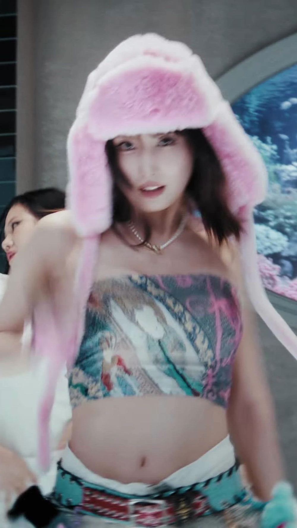 썸네일-TWICE   MOMO-이미지