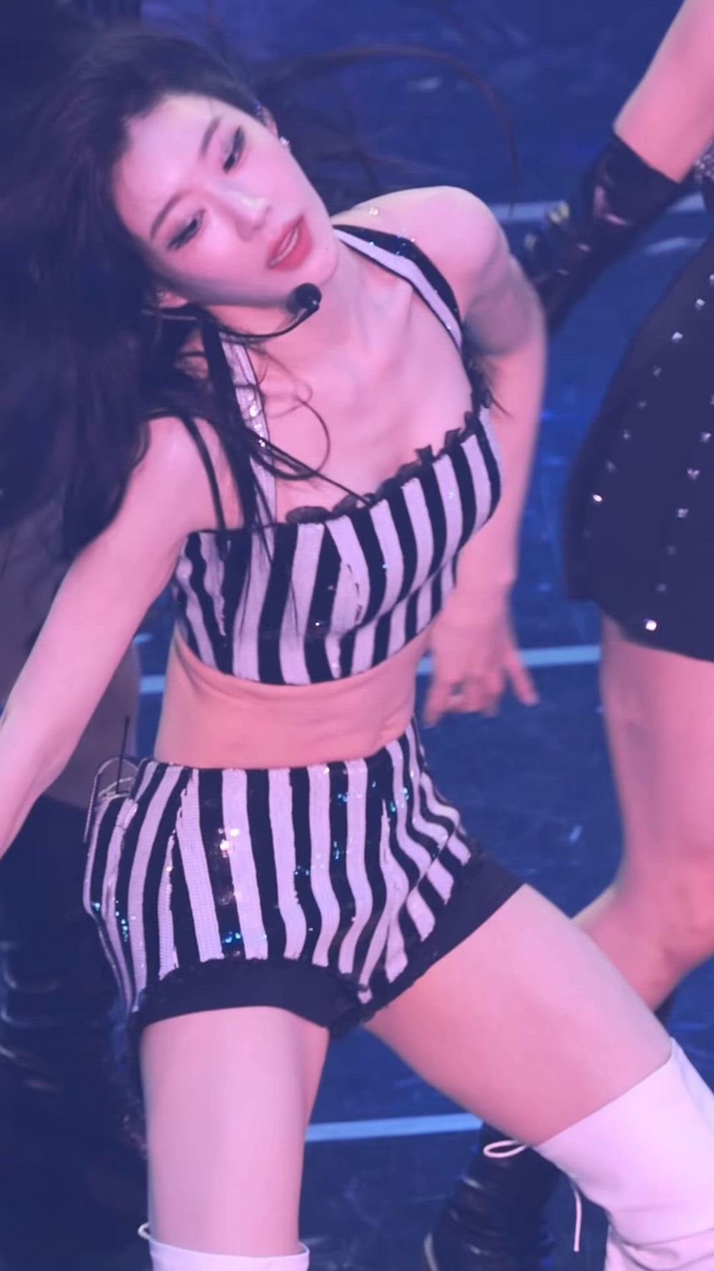 썸네일-ITZY   CHAERYEONG-이미지