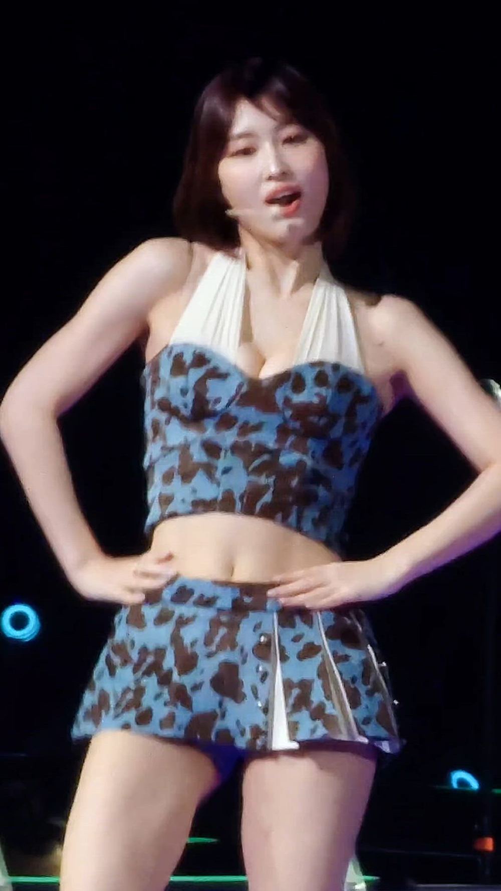 썸네일-TWICE   MOMO-이미지