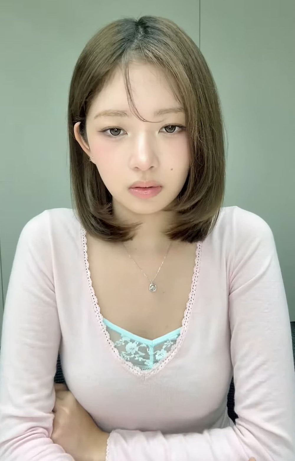썸네일-IVE   REI-이미지