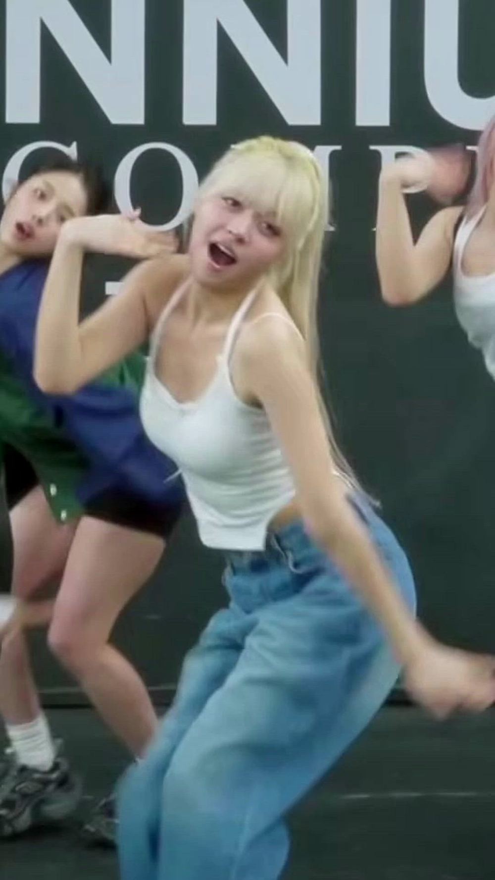 썸네일-NMIXX   LILY-이미지