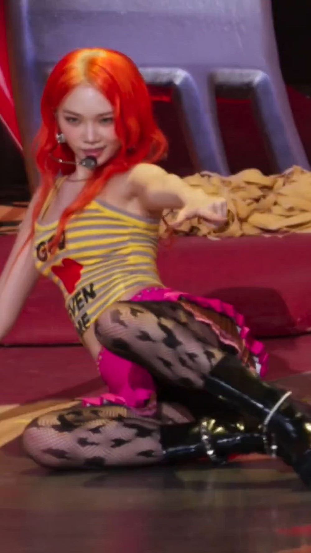 썸네일-LESSERAFIM   CHAEWON-이미지