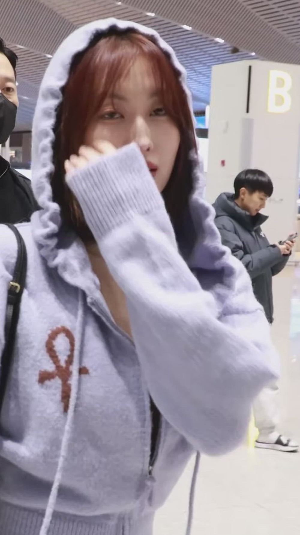 썸네일-TWICE   MOMO-이미지