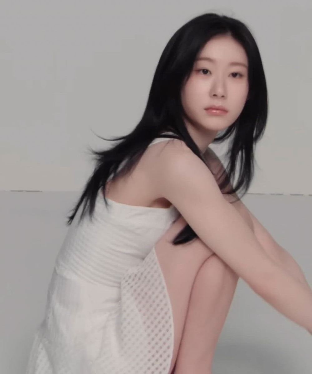 썸네일-ITZY   CHAERYEONG-이미지