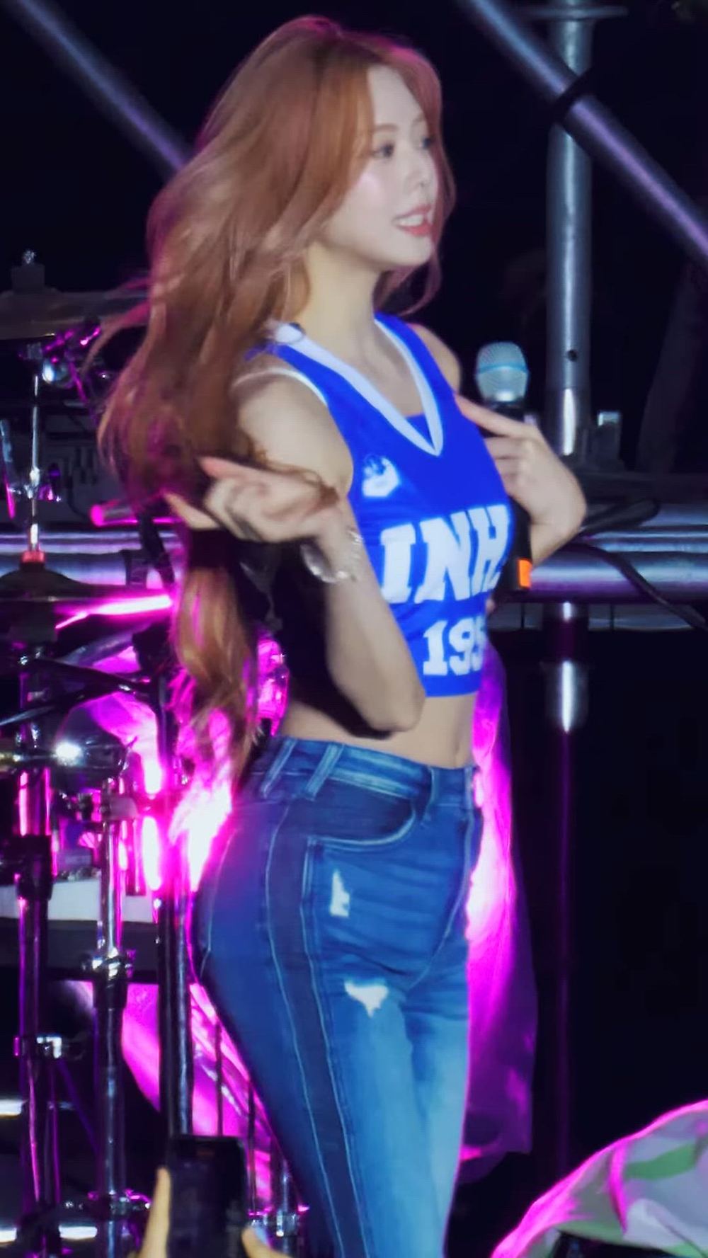 썸네일-ITZY   YUNA-이미지