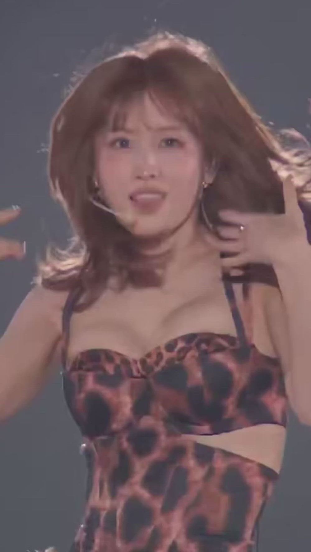 썸네일-TWICE   MOMO-이미지