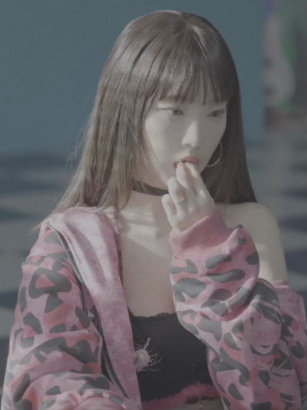 LOONA - YEOJIN-메인 썸네일 이미지