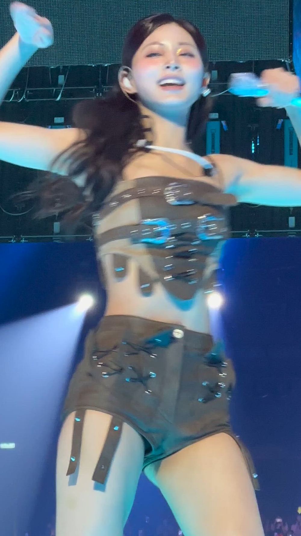 썸네일-TWICE   TZUYU-이미지