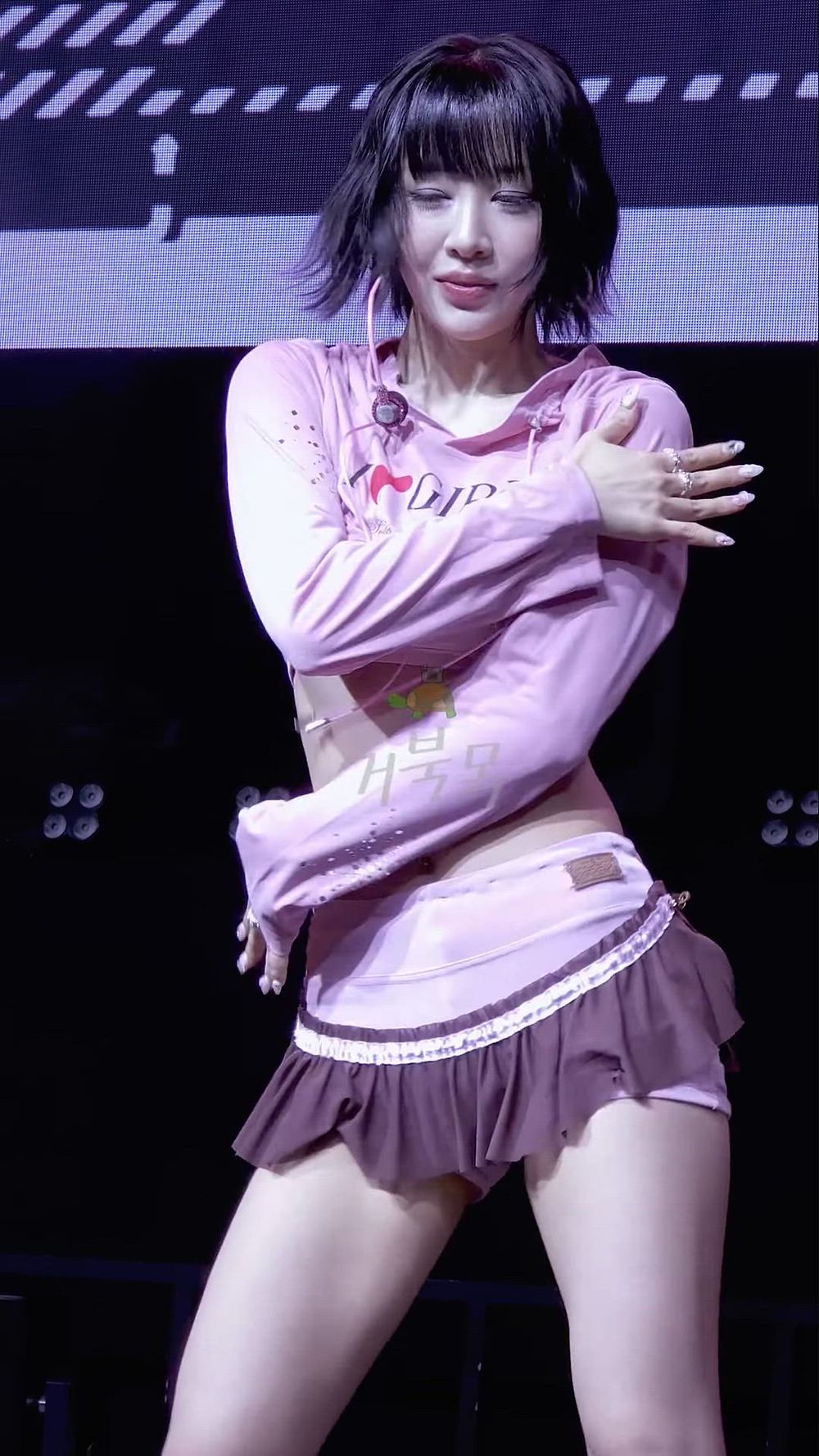 썸네일-YVES-이미지