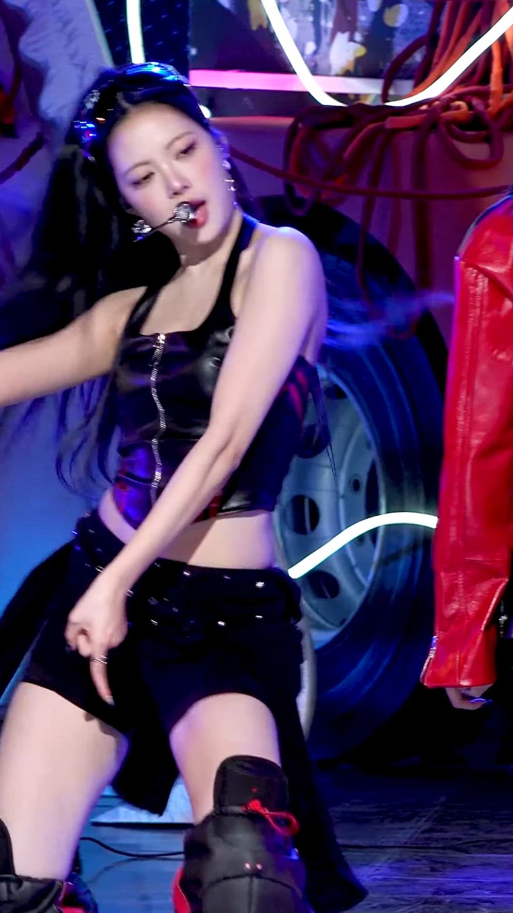 썸네일-LESSERAFIM   EUNCHAE-이미지