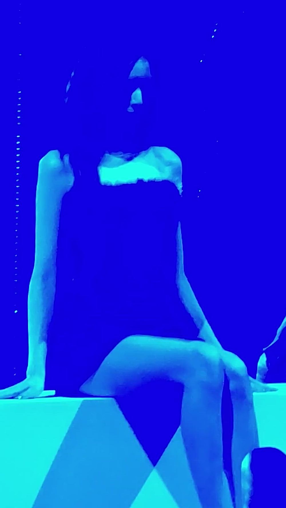 썸네일-ITZY   YUNA-이미지