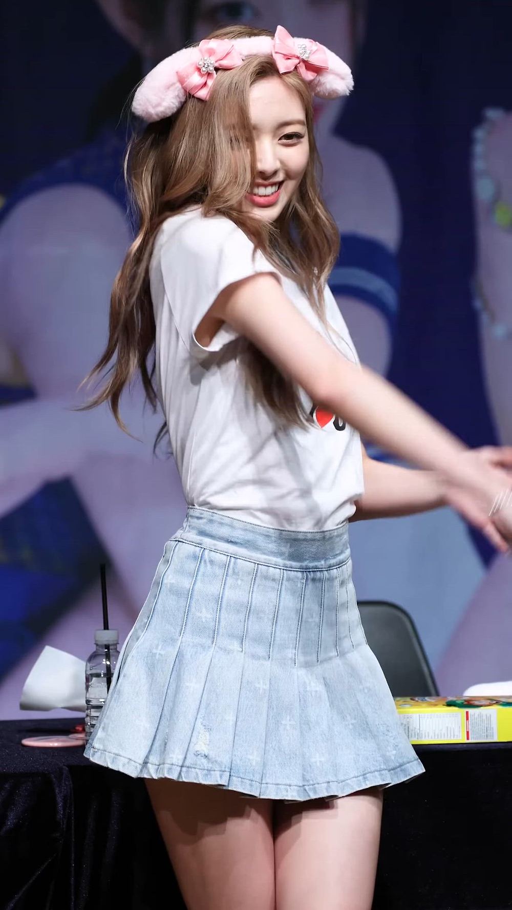 썸네일-ITZY   YUNA-이미지