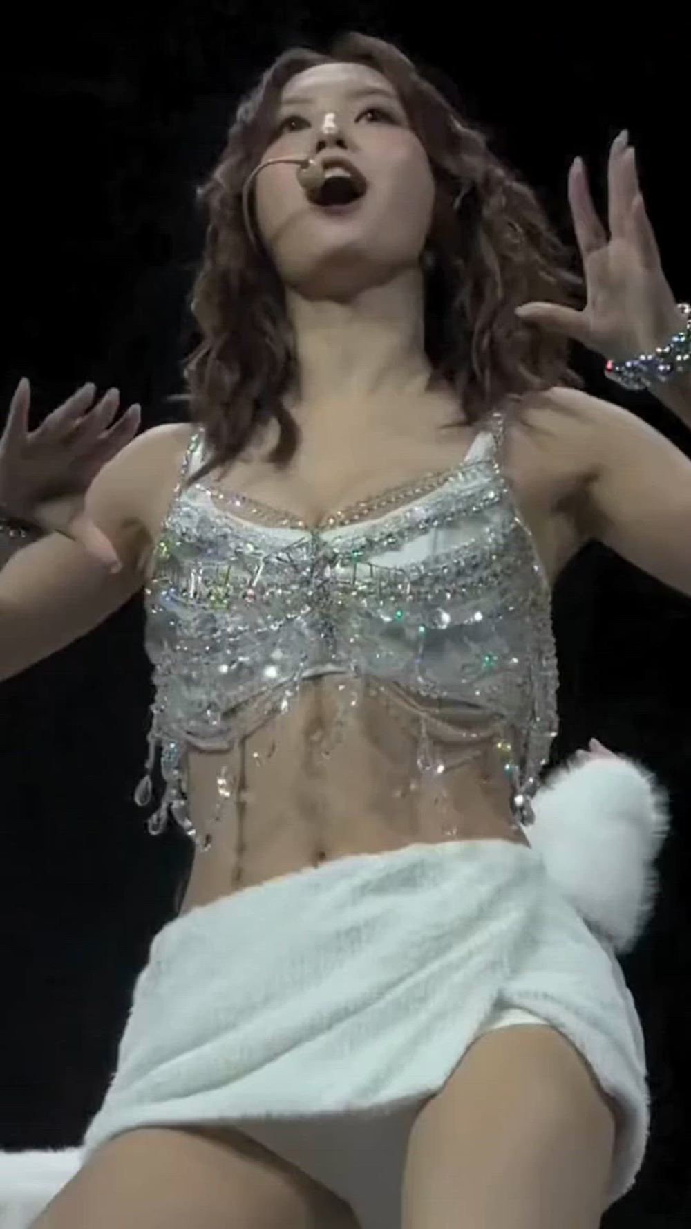 썸네일-TWICE   MOMO-이미지