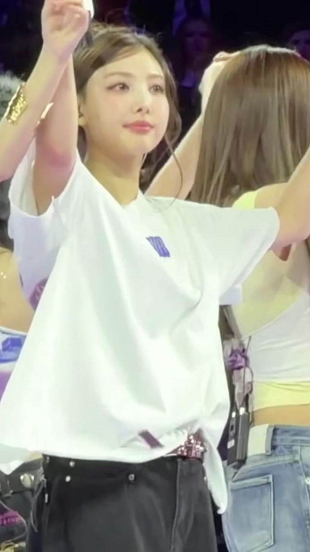 썸네일-TWICE   NAYEON-이미지