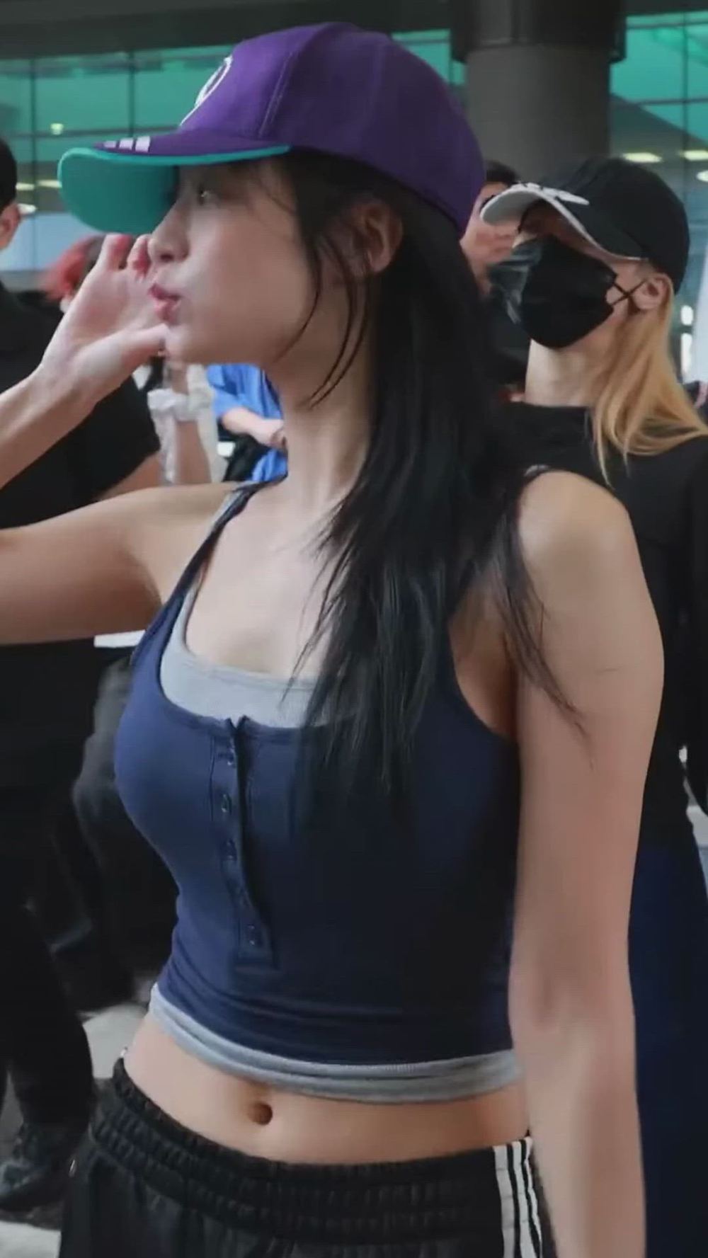 BABYMONSTER - AHYEON-메인 썸네일 이미지