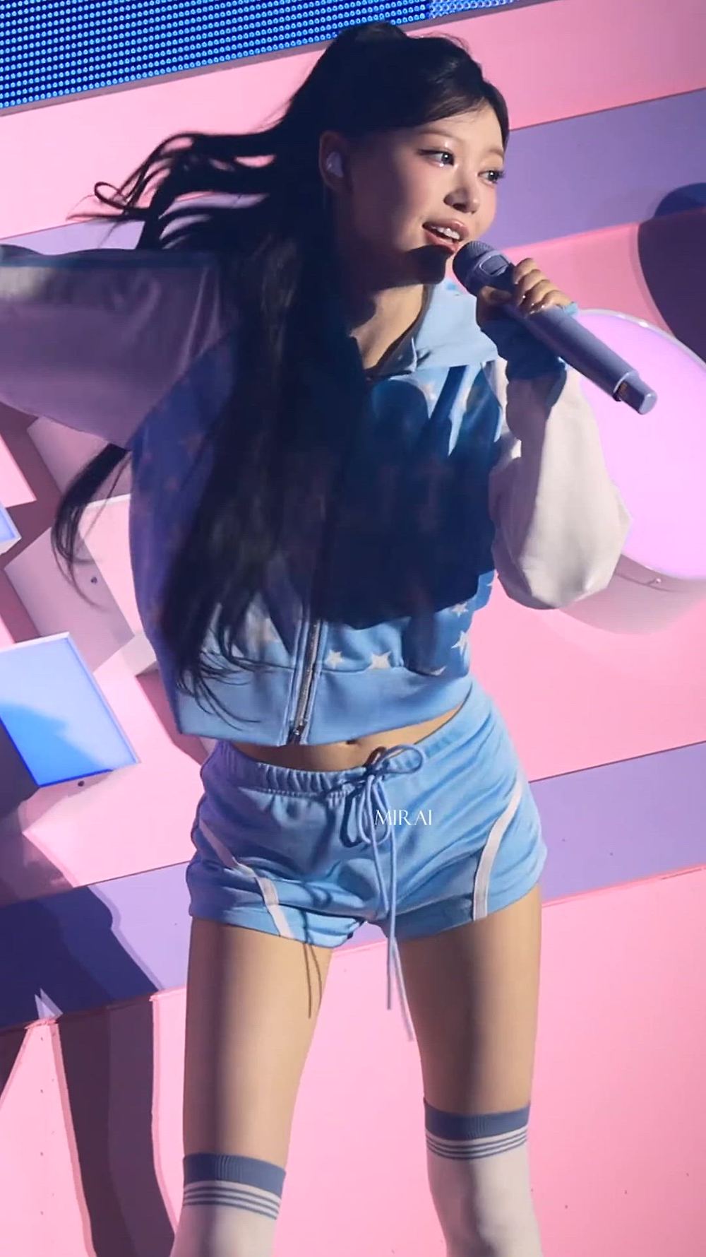 썸네일-ILLIT   MOKA-이미지