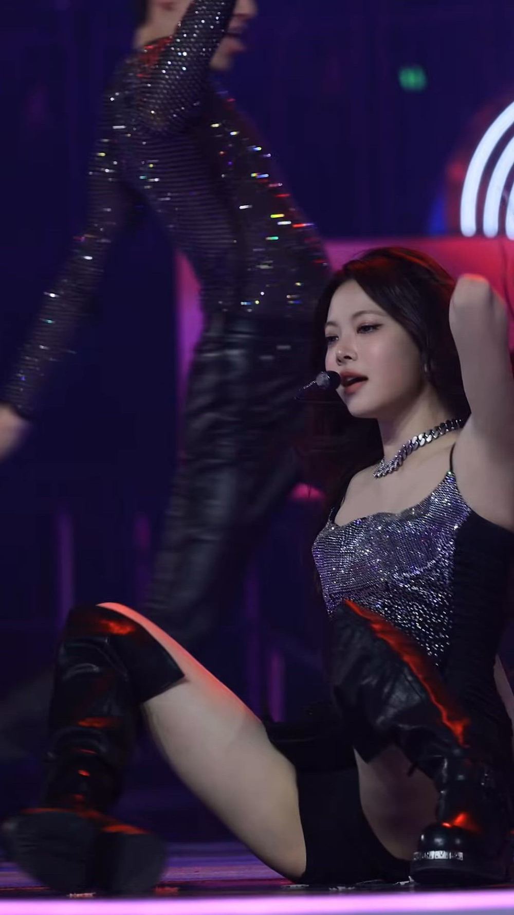 썸네일-LESSERAFIM   EUNCHAE-이미지