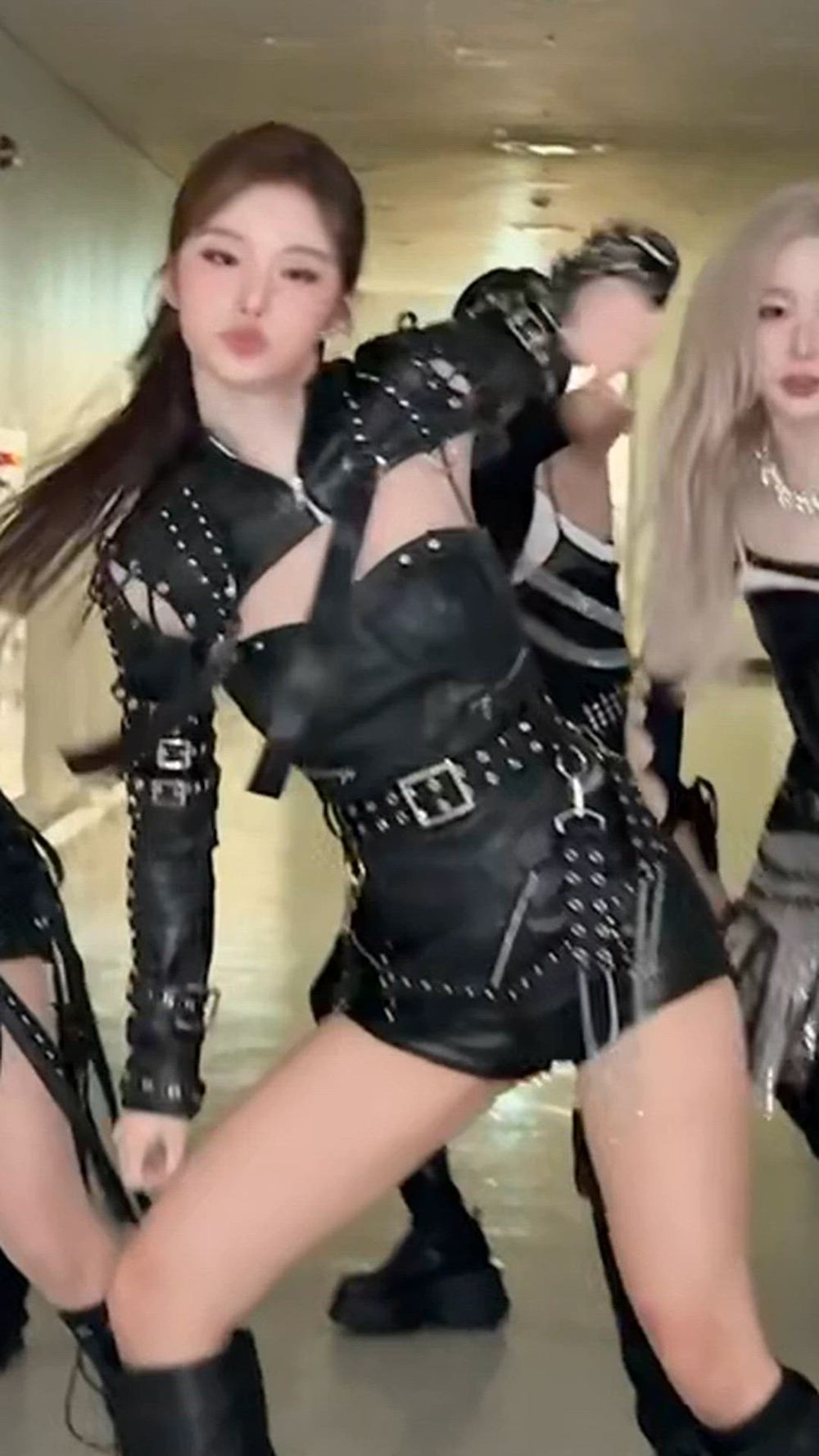 썸네일-NMIXX   SULLYOON-이미지