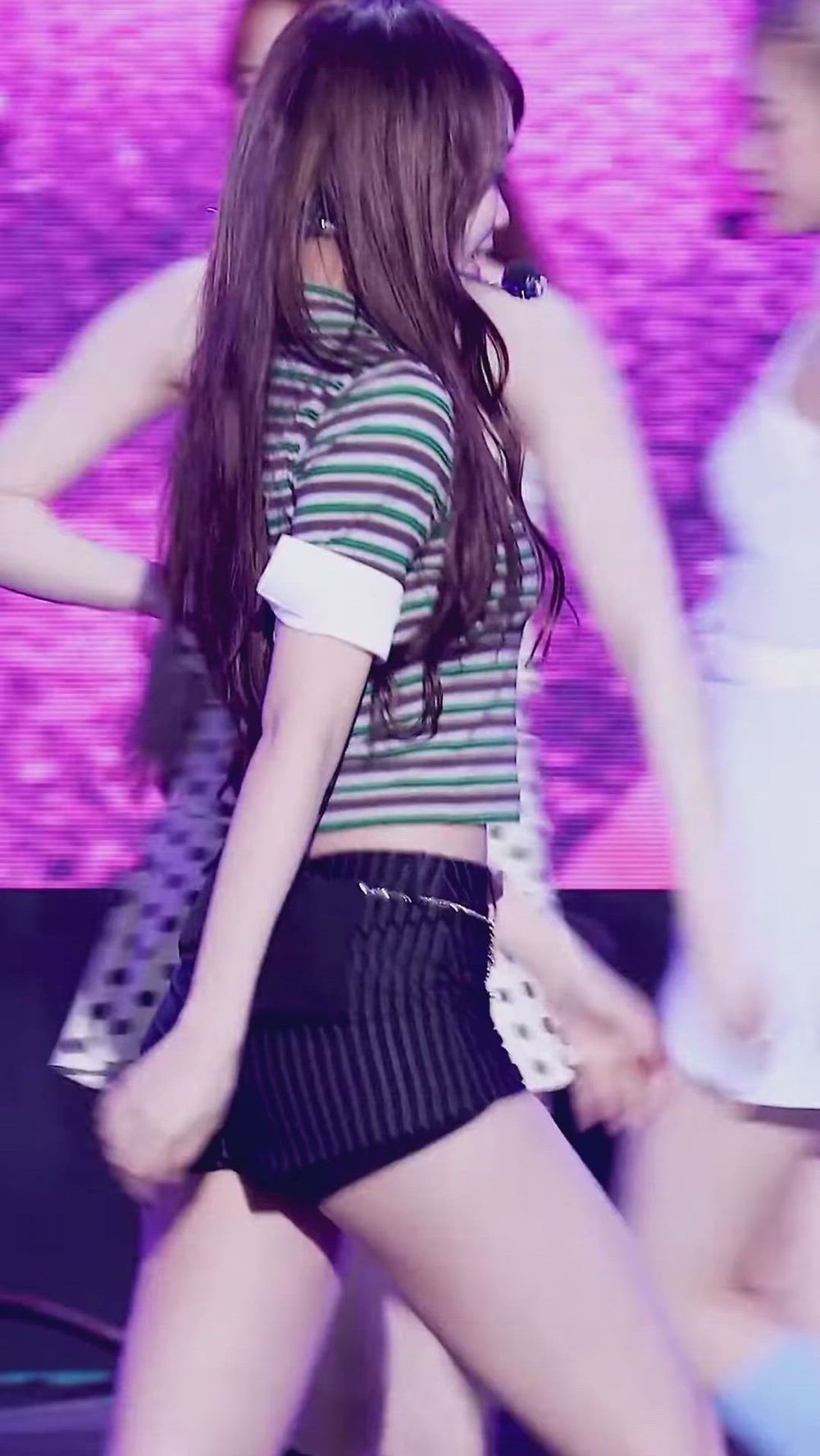 썸네일-LESSERAFIM   CHAEWON-이미지