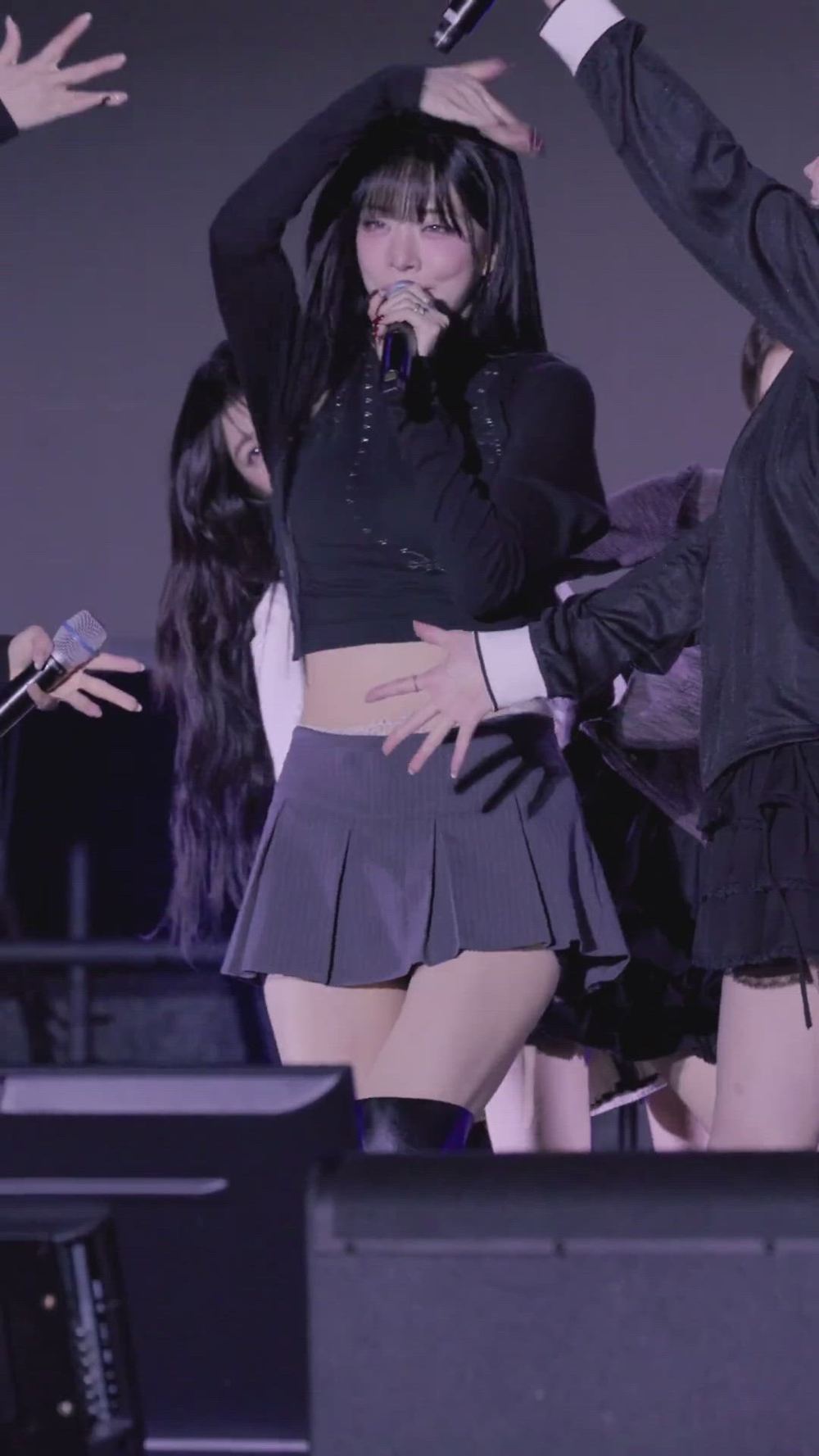 썸네일-FROMIS 9   LEECHAEYOUNG-이미지