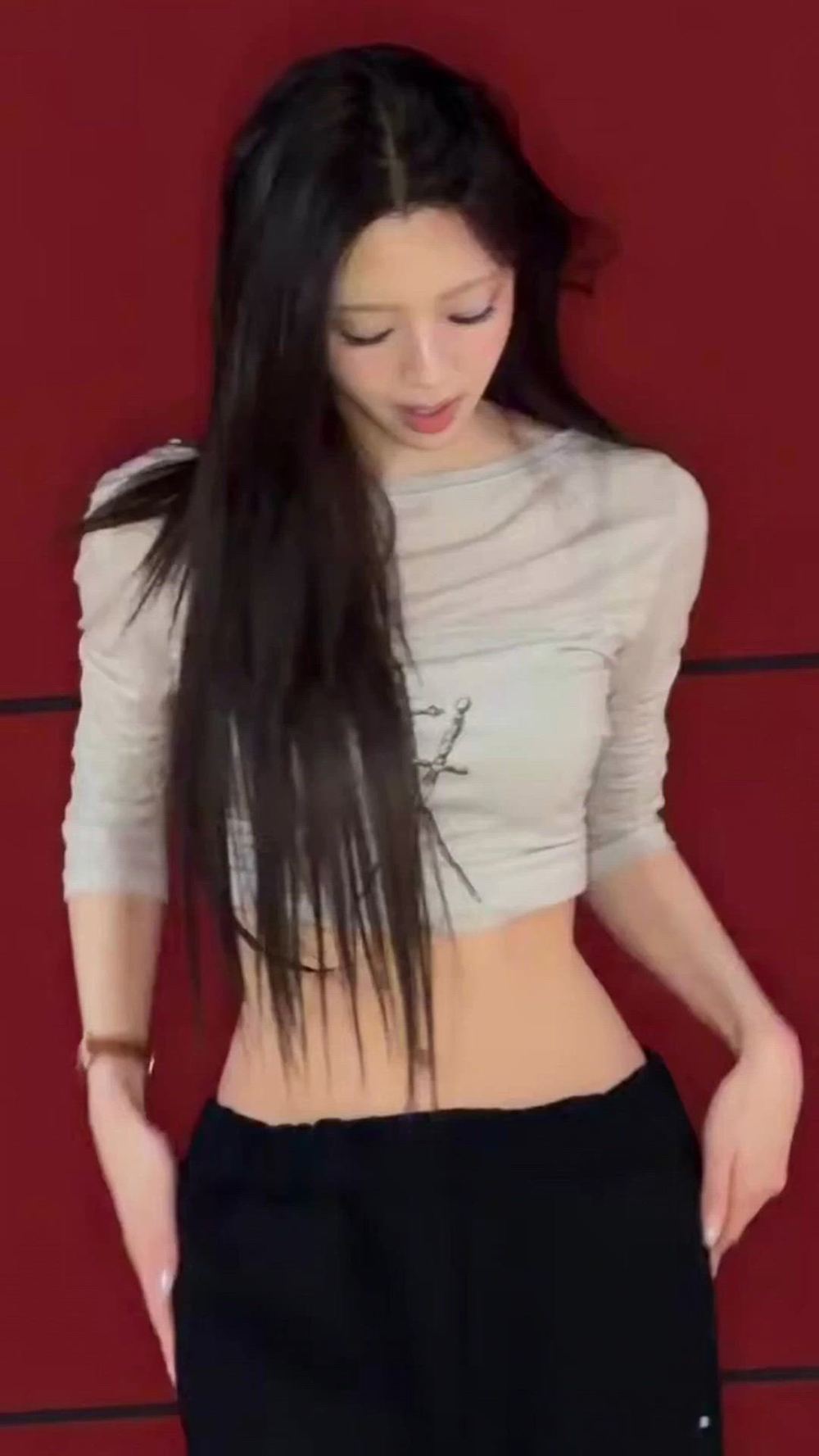 썸네일-ITZY   YUNA-이미지