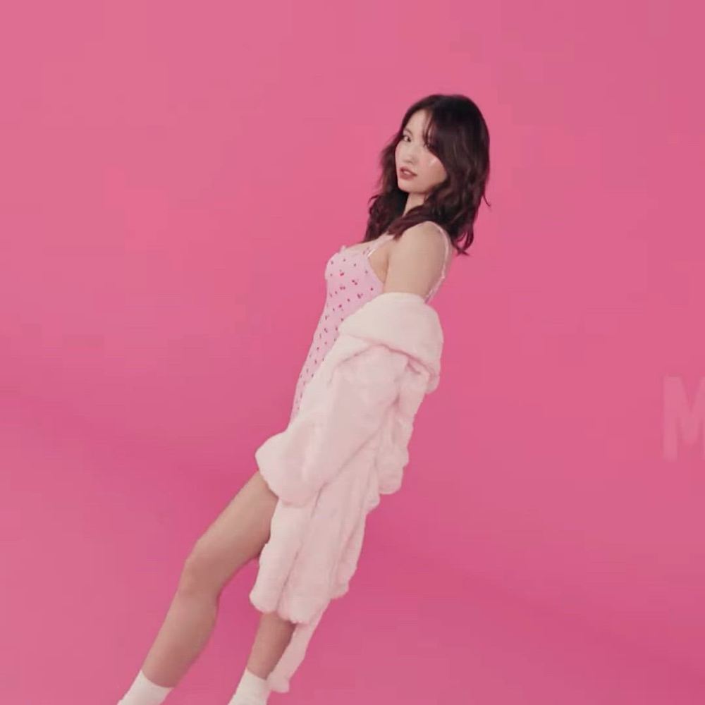 썸네일-TWICE   MOMO-이미지
