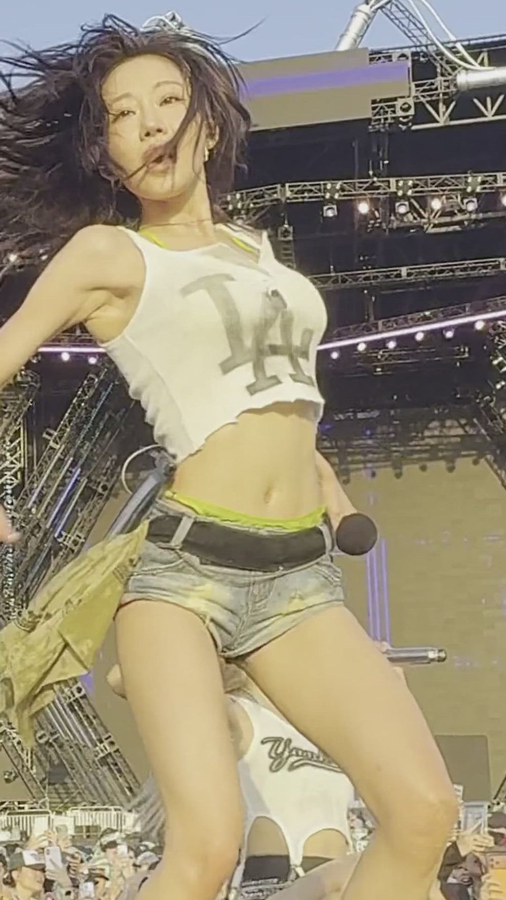 KISSOFLIFE - JULIE-메인 썸네일 이미지