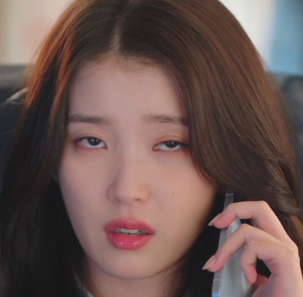 IU-메인 썸네일 이미지