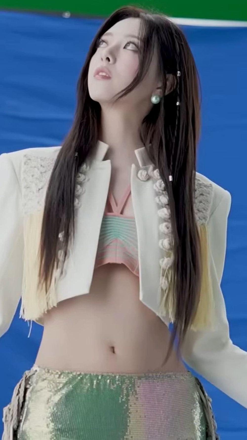 썸네일-ITZY   YUNA-이미지