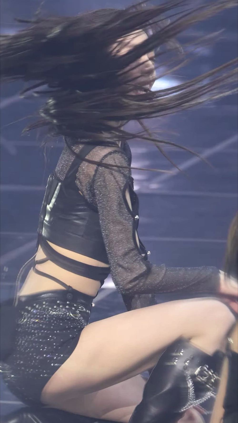 썸네일-ITZY   YUNA-이미지