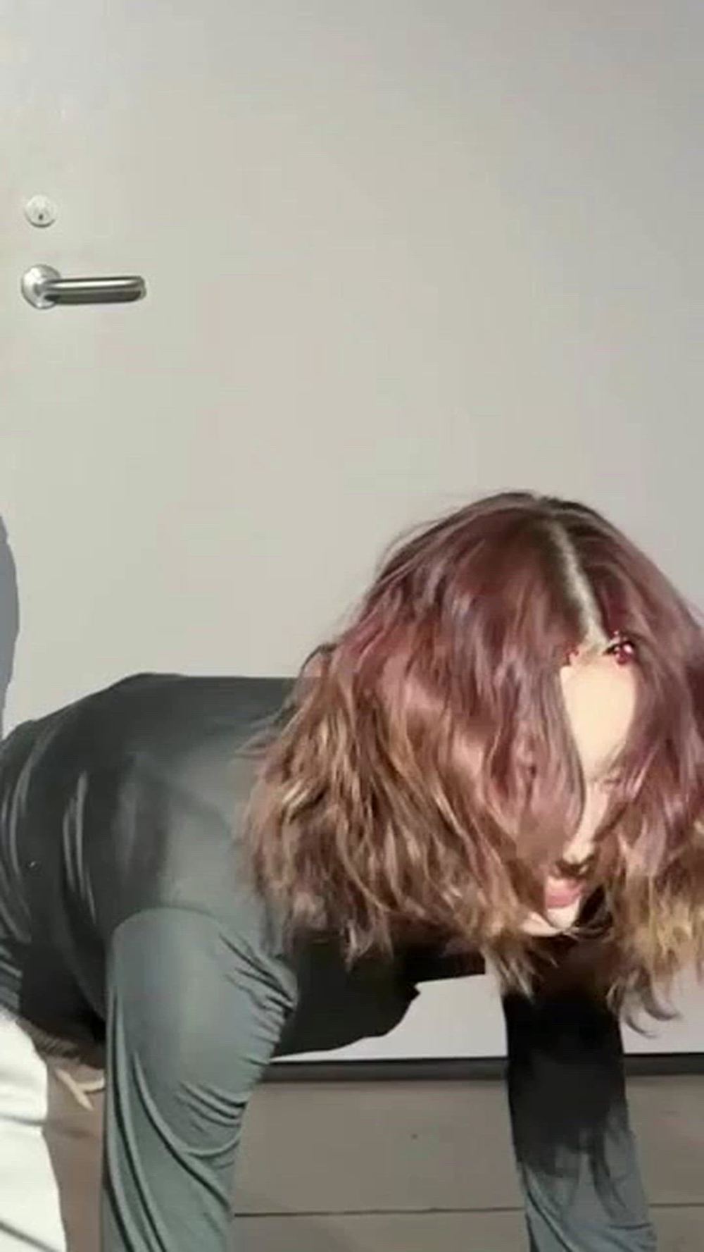 썸네일-TWICE   MOMO-이미지