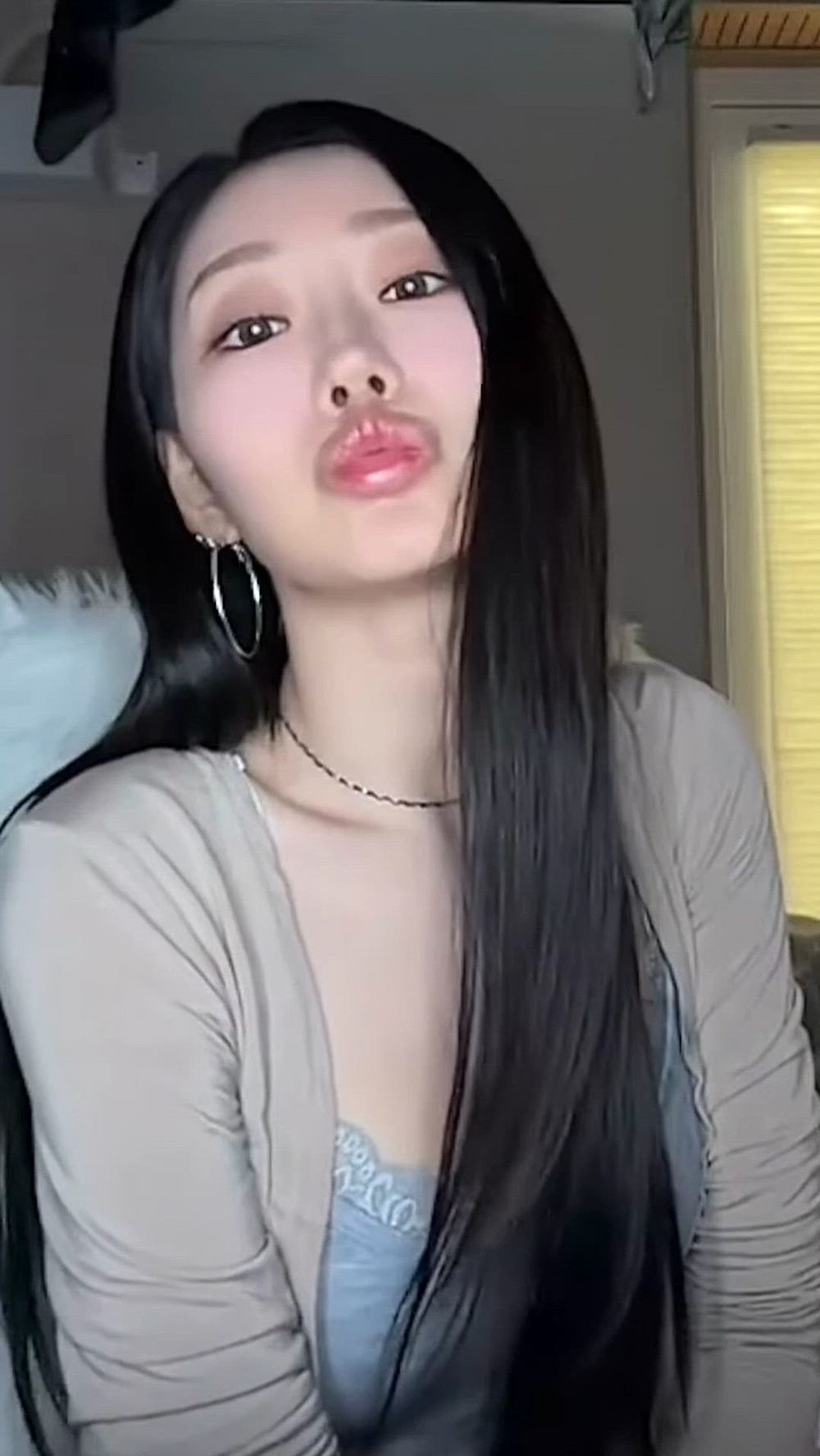 KISSOFLIFE - JULIE-메인 썸네일 이미지