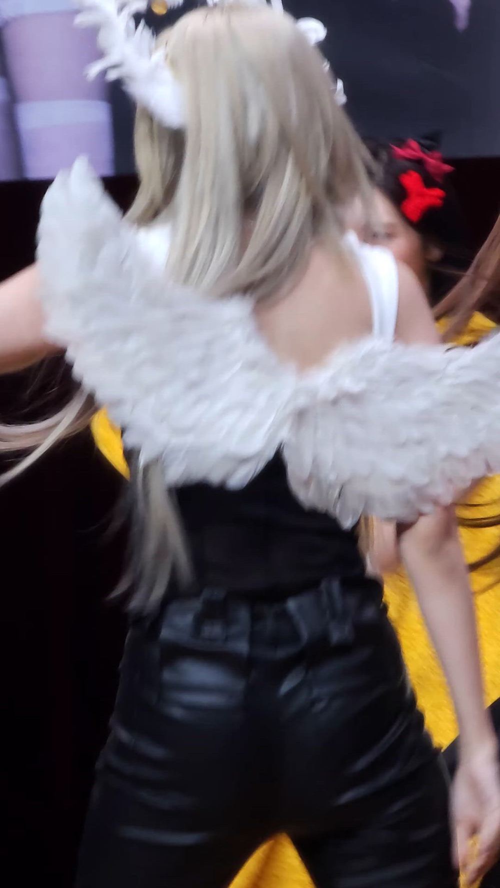 썸네일-NMIXX   LILY-이미지