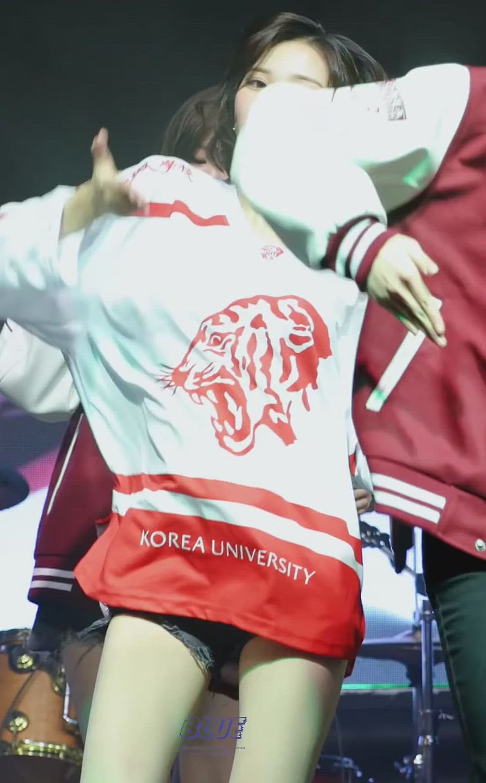 썸네일-HEARTS2HEARTS   JIWOO-이미지