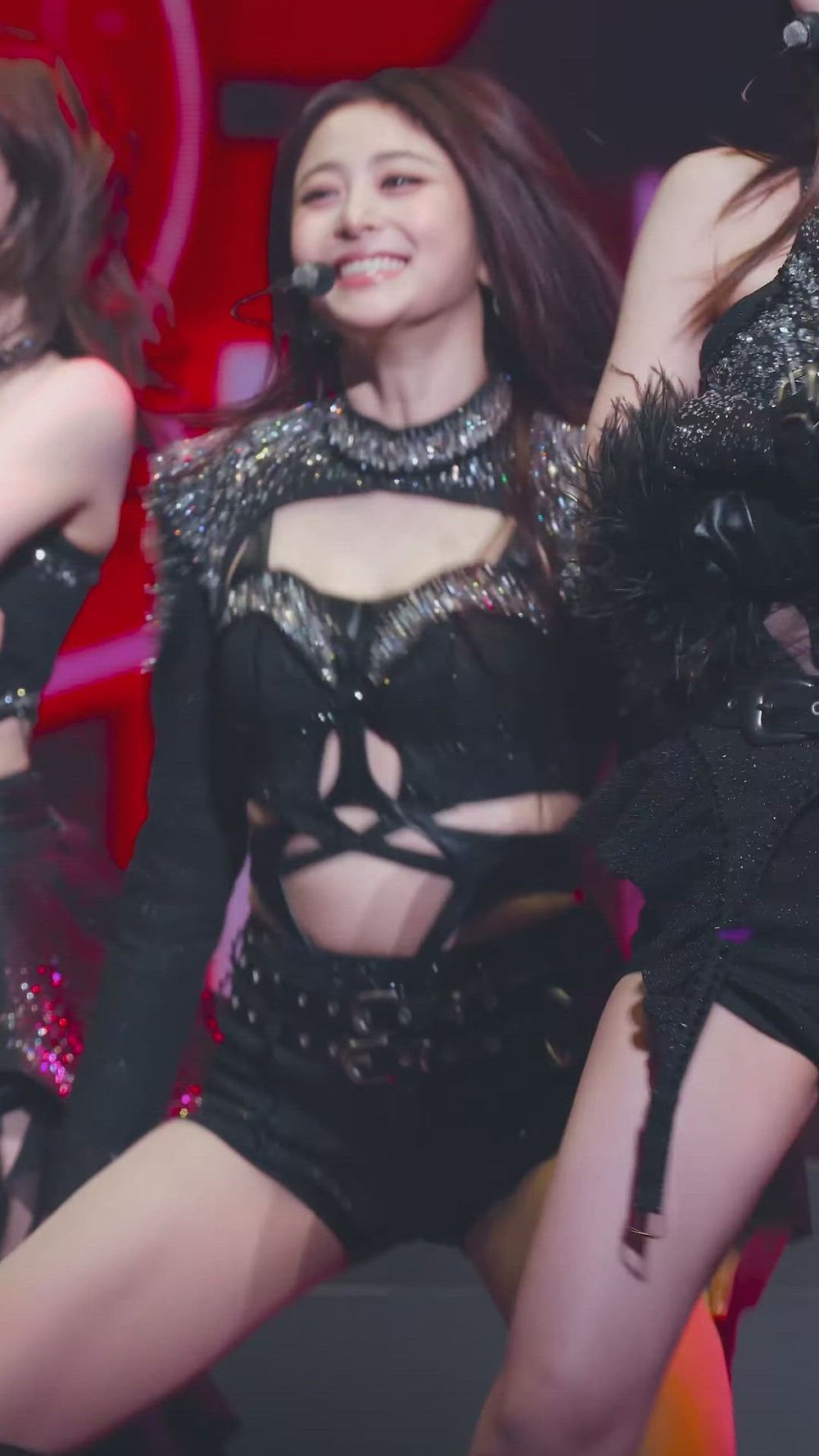 썸네일-LESEERAFIM   YUNJIN-이미지