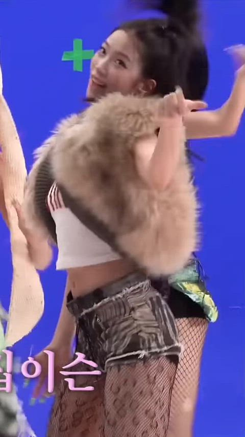 썸네일-LESSERAFIM   KAZUHA-이미지