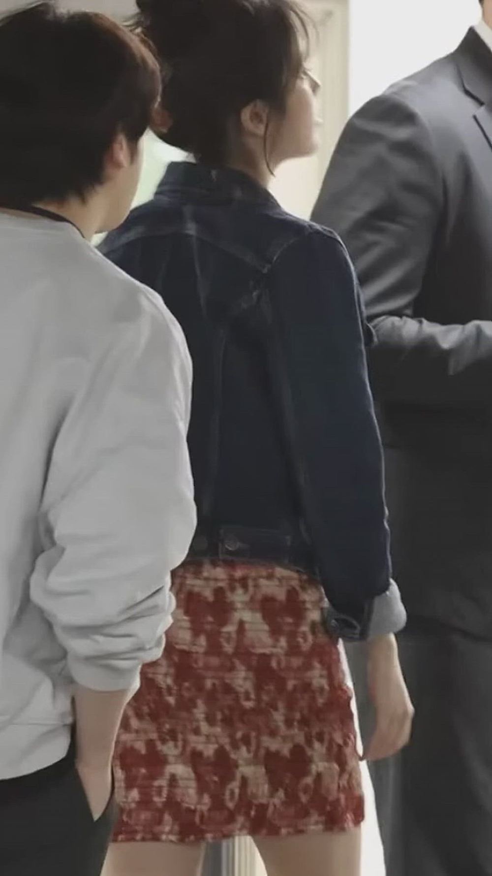 IU-메인 썸네일 이미지