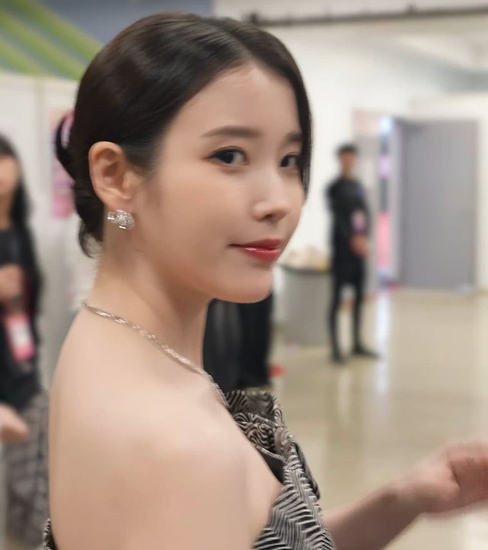 썸네일-IU-이미지