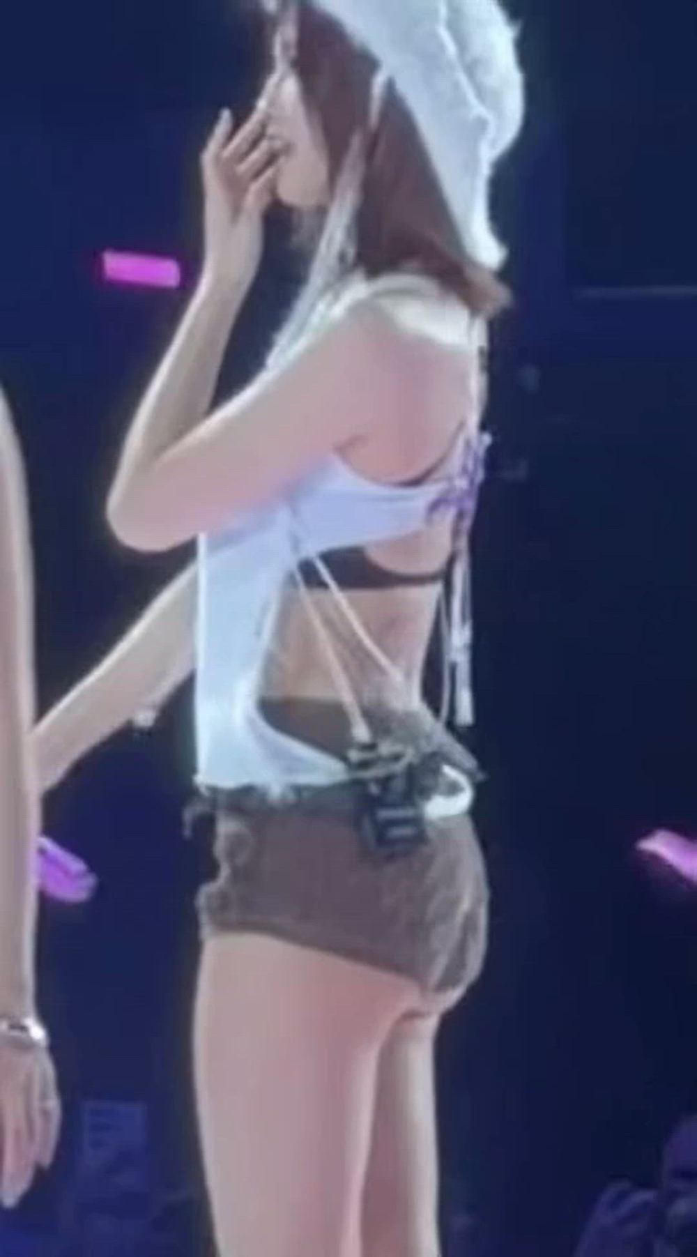 썸네일-TWICE   MOMO-이미지