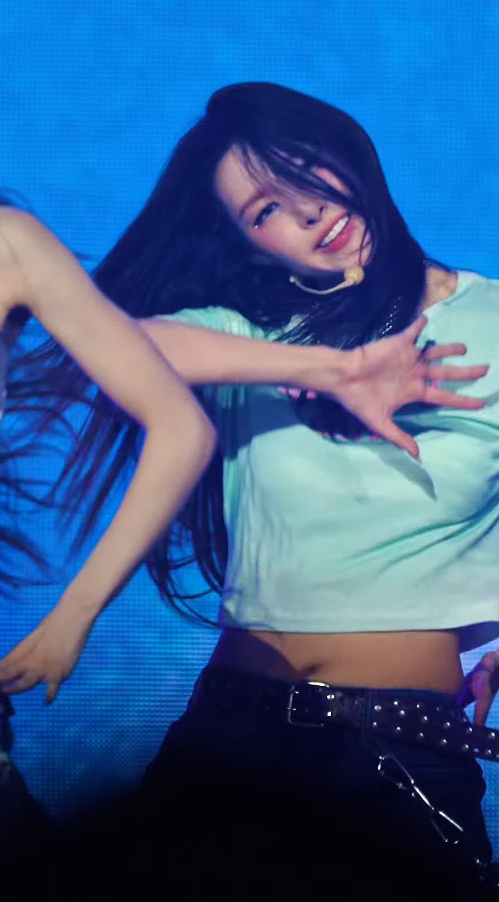 썸네일-ILLIT   YUNAH-이미지