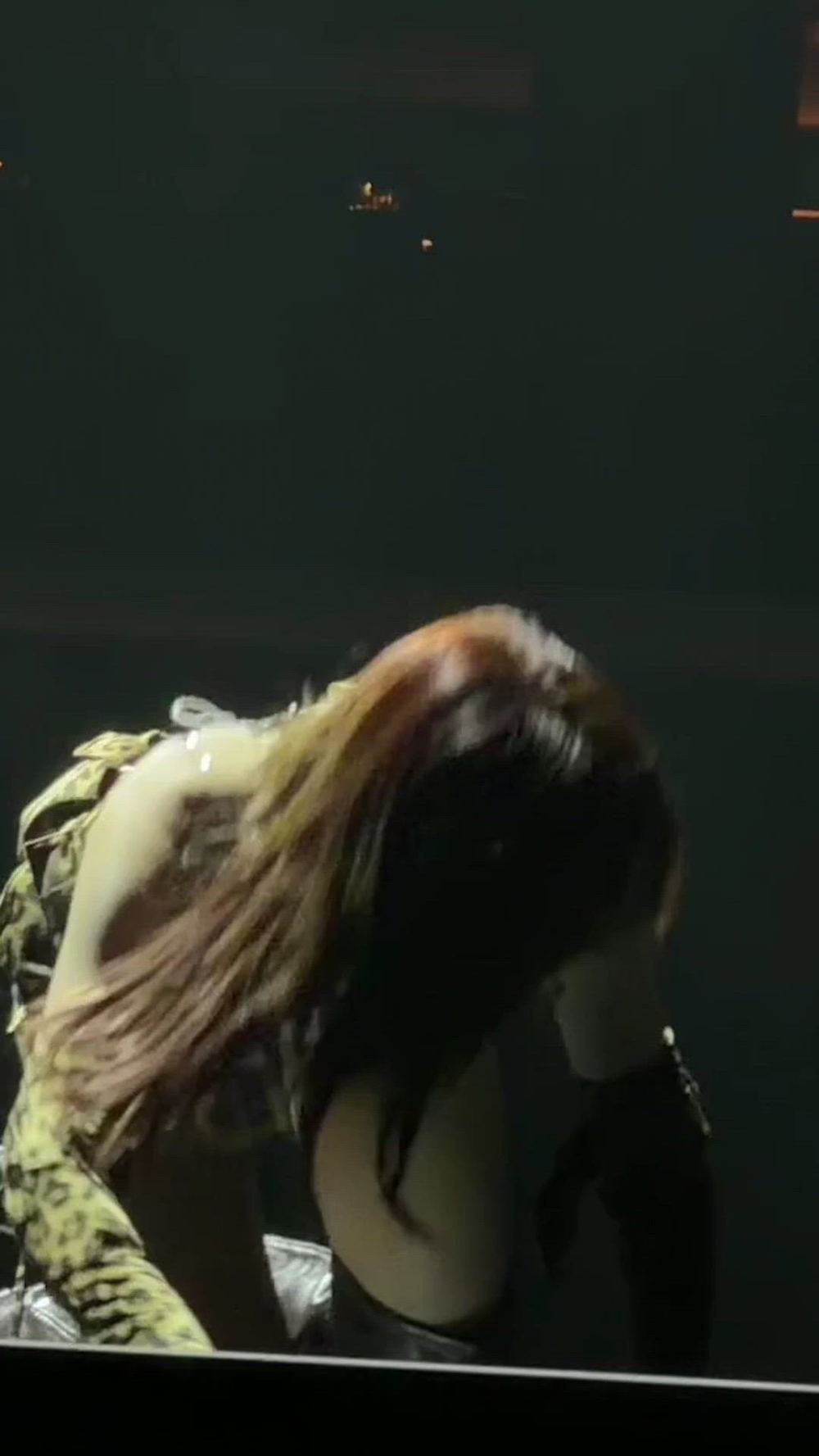 썸네일-TWICE   MOMO-이미지