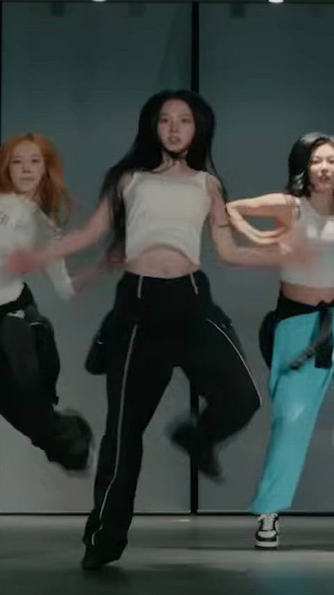 썸네일-AESPA   KARINA-이미지