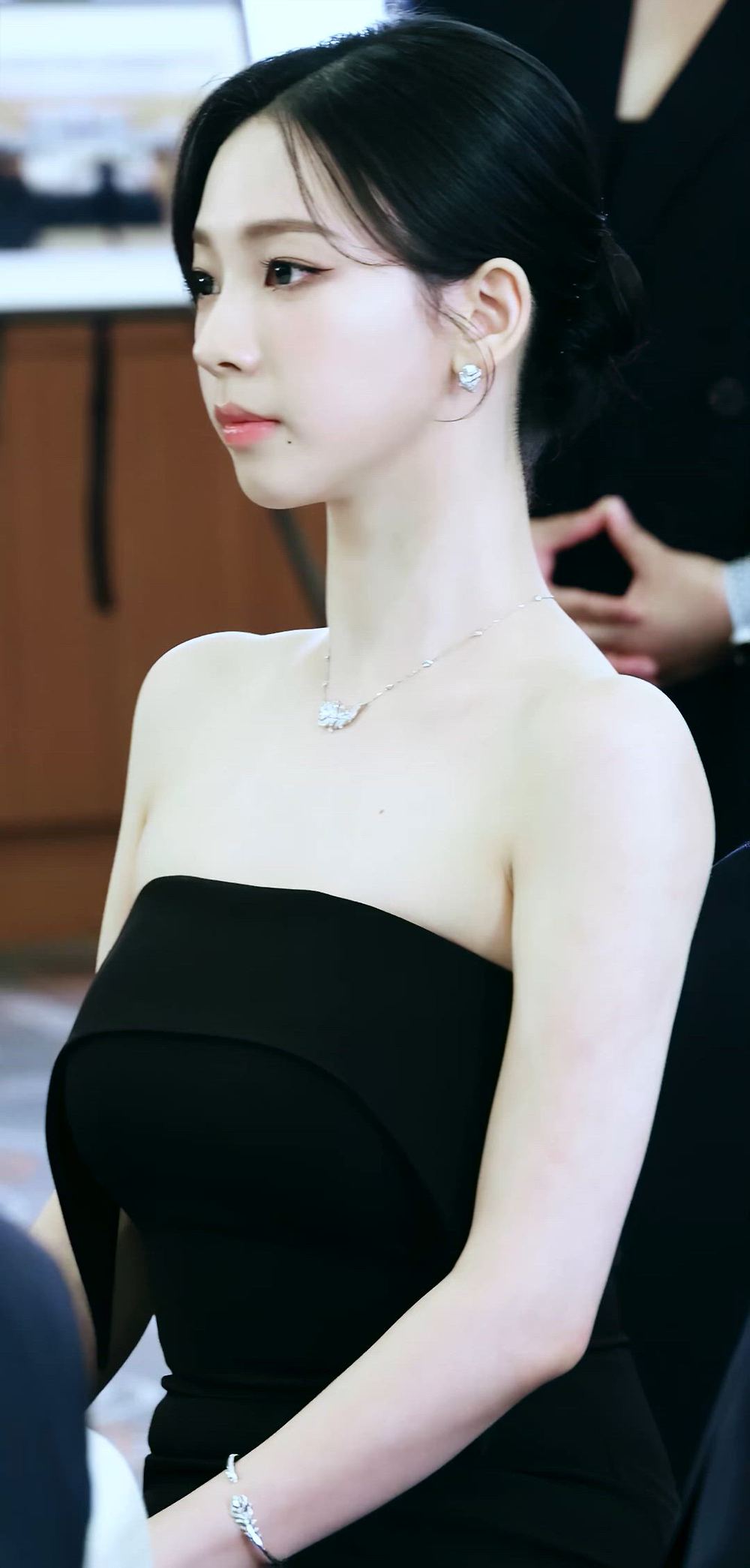 썸네일-AESPA   KARINA-이미지