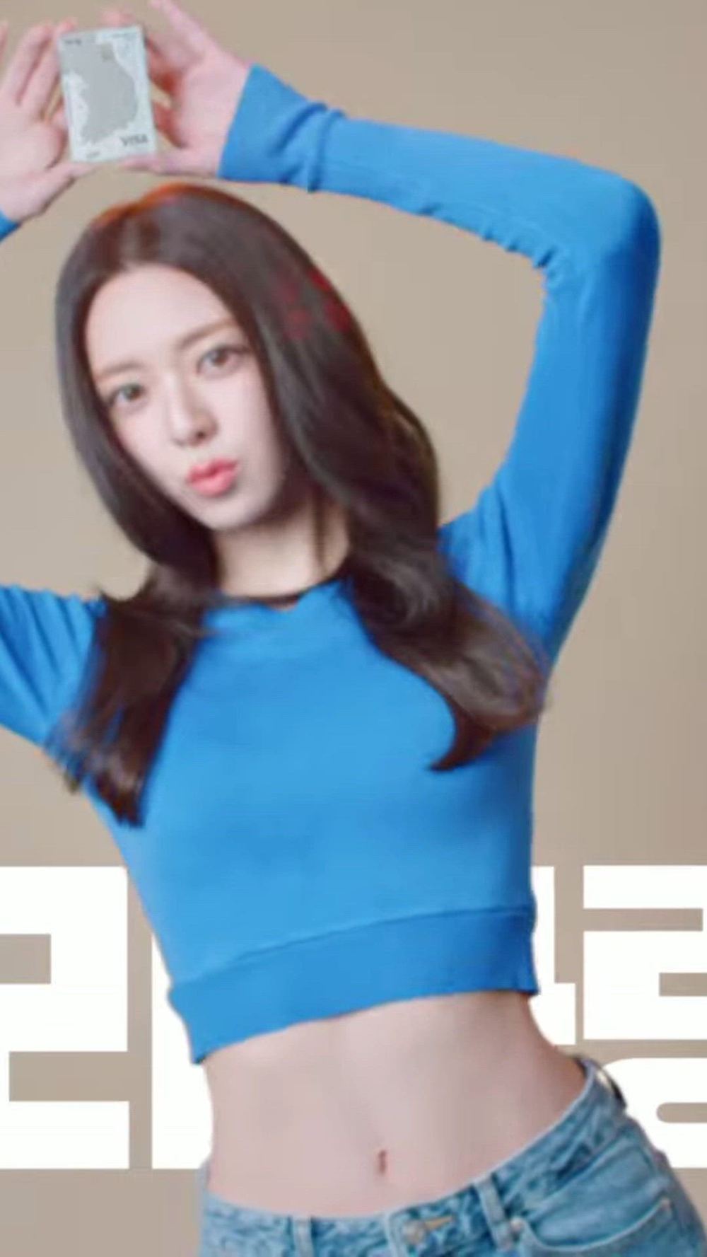 썸네일-ITZY   YUNA-이미지