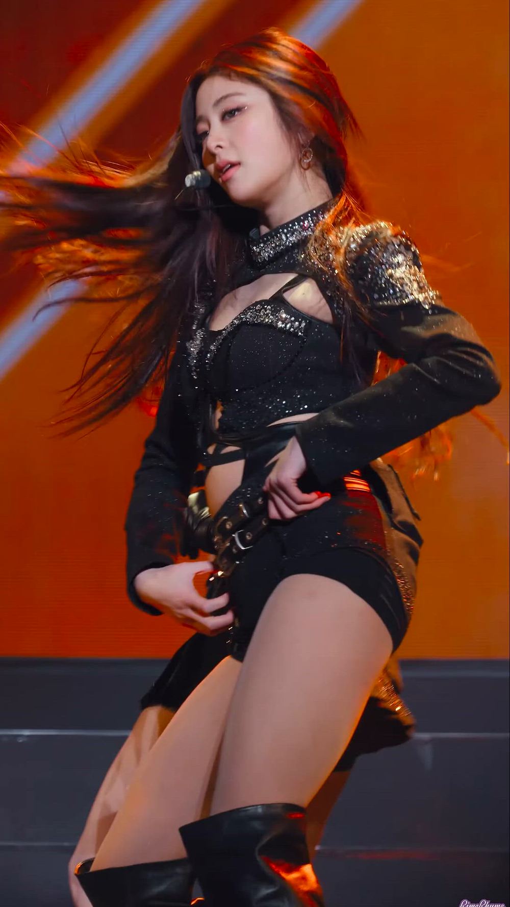 썸네일-LESSERAFIM   YUNJIN-이미지