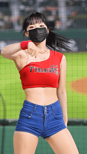 21725916588521062.gif